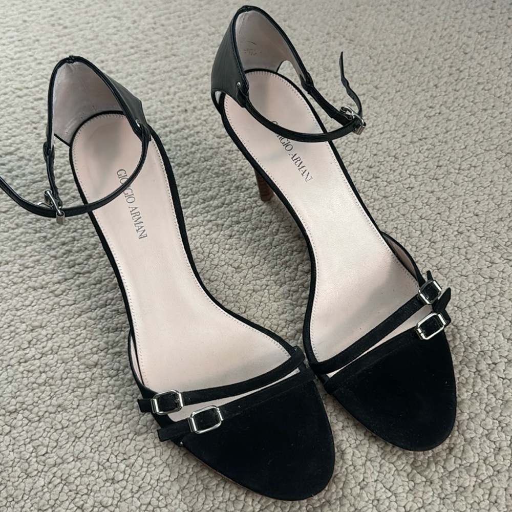 Giorgio Armani shoes 👠 black size 40/ women’s 10